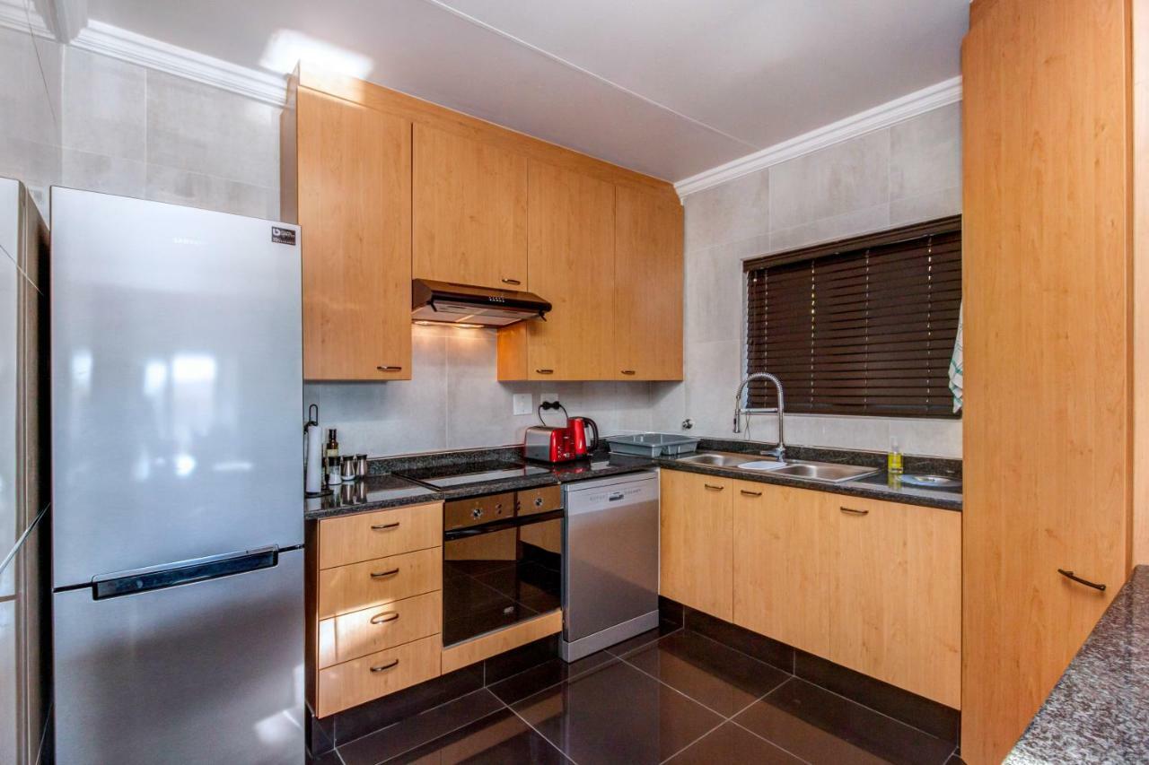 Upmarket Sandton Apartment Johannesburg Dış mekan fotoğraf