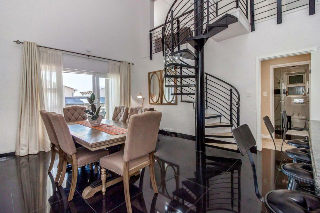 Upmarket Sandton Apartment Johannesburg Dış mekan fotoğraf