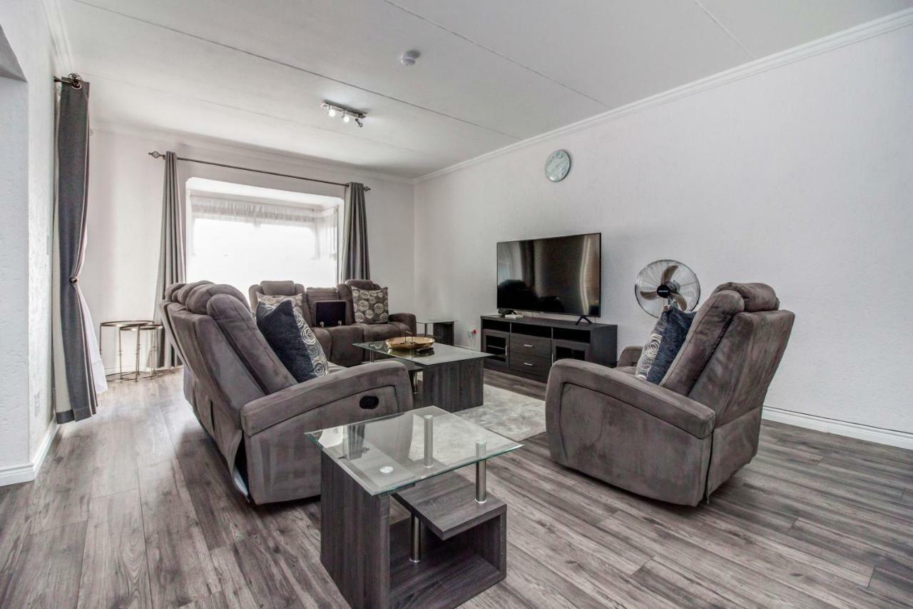Upmarket Sandton Apartment Johannesburg Dış mekan fotoğraf