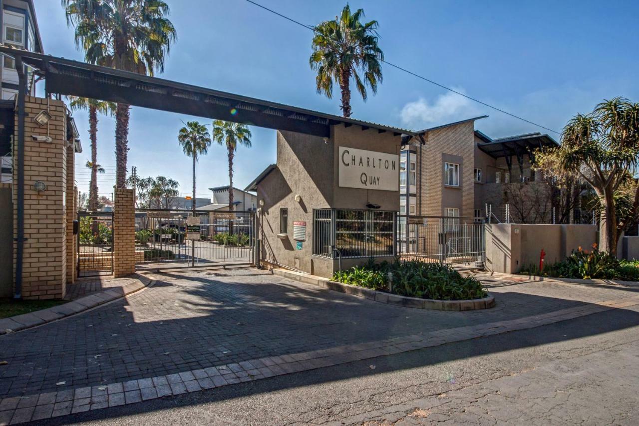 Upmarket Sandton Apartment Johannesburg Dış mekan fotoğraf