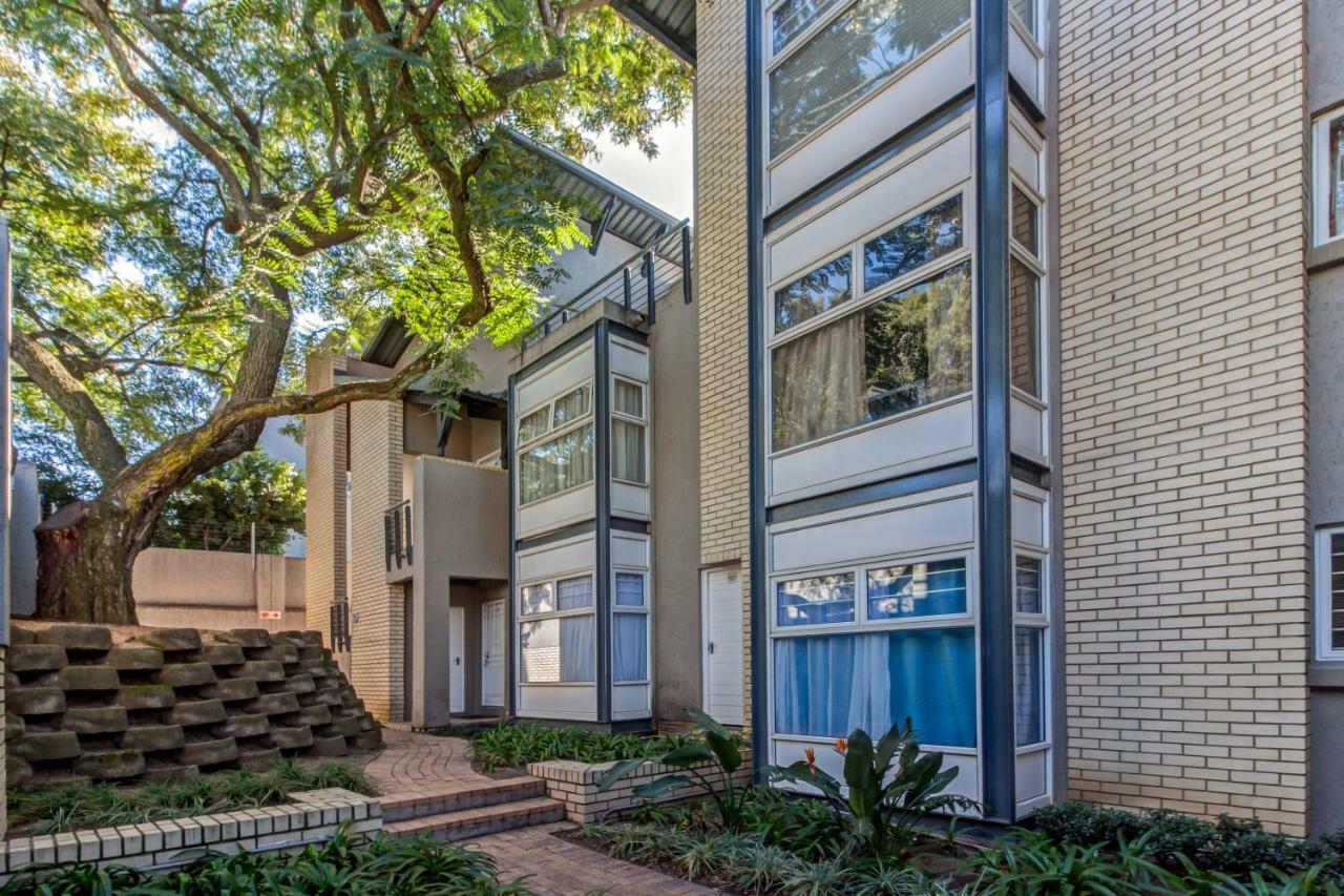 Upmarket Sandton Apartment Johannesburg Dış mekan fotoğraf