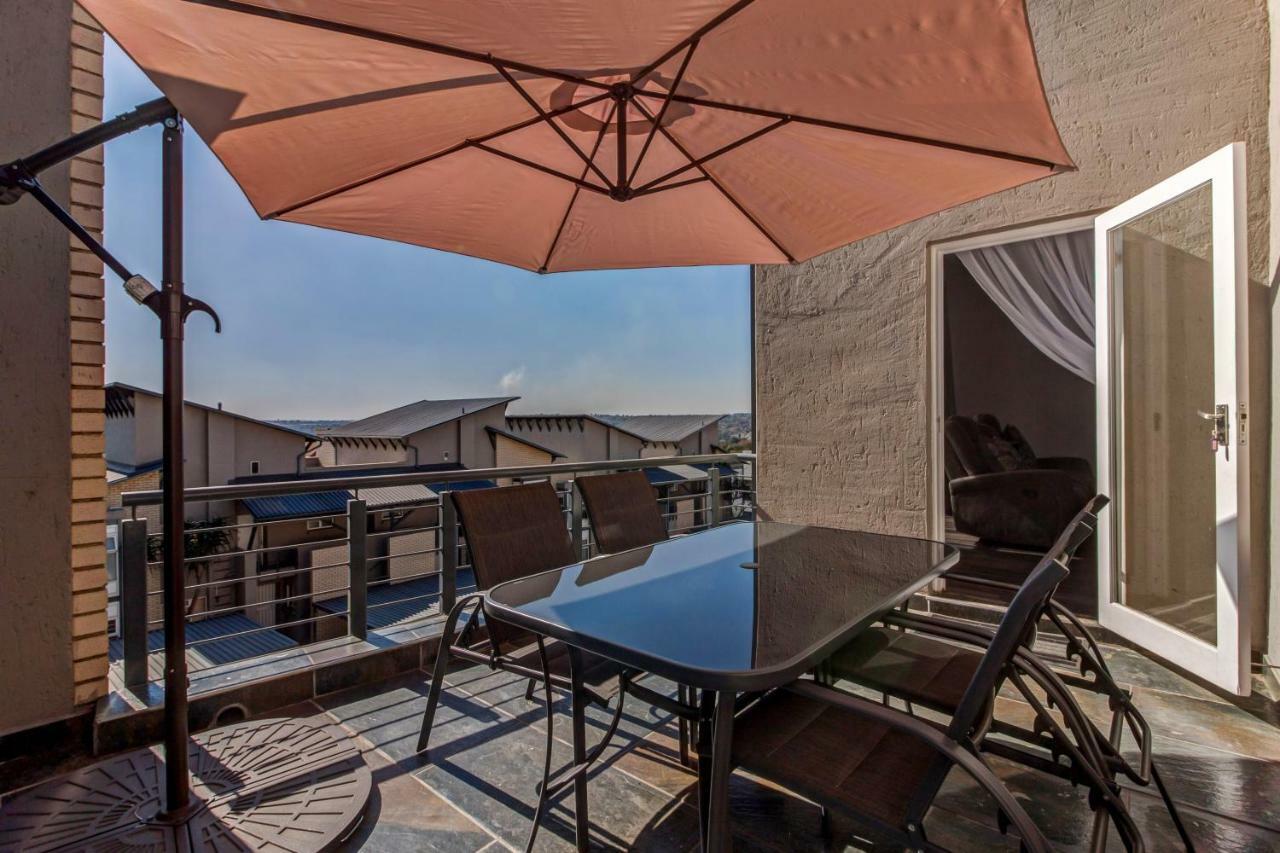 Upmarket Sandton Apartment Johannesburg Dış mekan fotoğraf